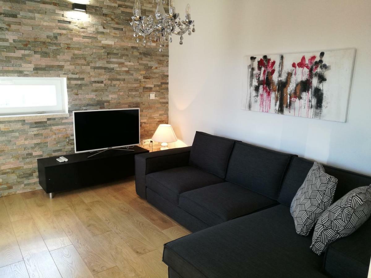 Apartments Aida Ρόβινι Εξωτερικό φωτογραφία